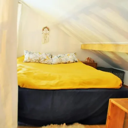 Cozy Mini House With Beautiful Views * Eygliers
