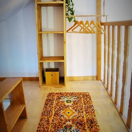 Cozy Mini House With Beautiful Views Eygliers