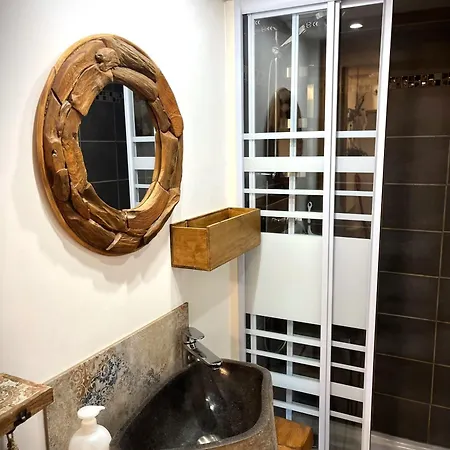 Cozy Mini House With Beautiful Views * Eygliers