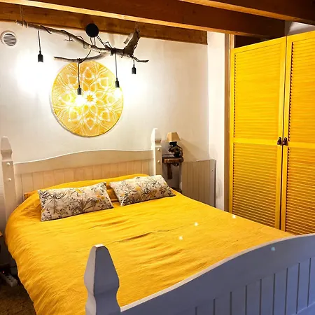 Cozy Mini House With Beautiful Views Apartment Eygliers